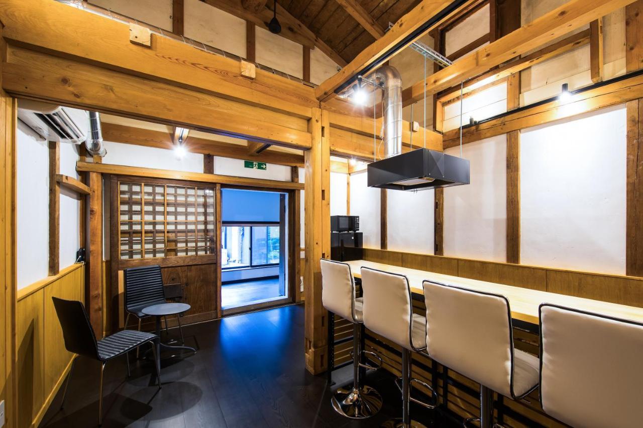 Manabi-Stay Takayama モダンな蔵ダイニングと半露天風呂付き古民家一棟貸切ホテル Extérieur photo