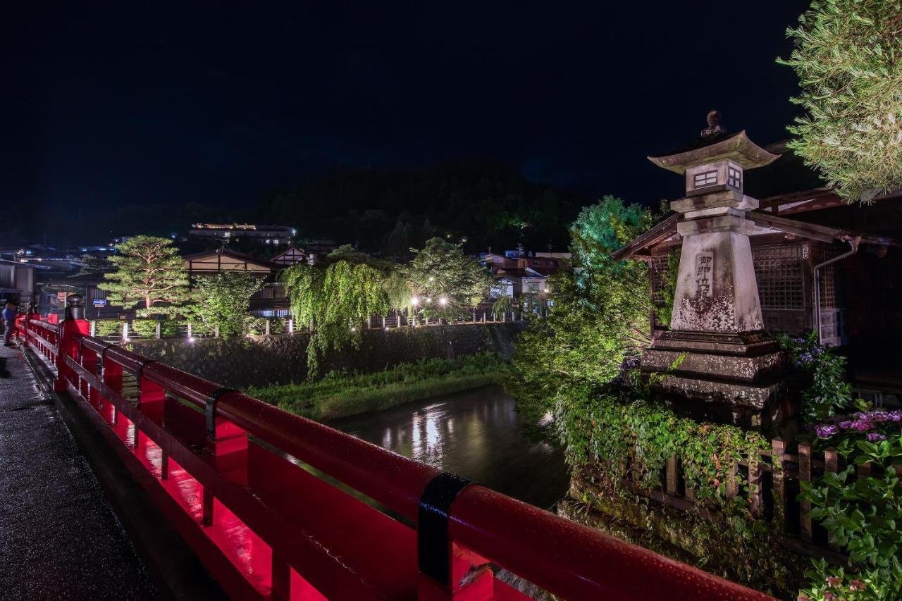 Manabi-Stay Takayama モダンな蔵ダイニングと半露天風呂付き古民家一棟貸切ホテル Extérieur photo